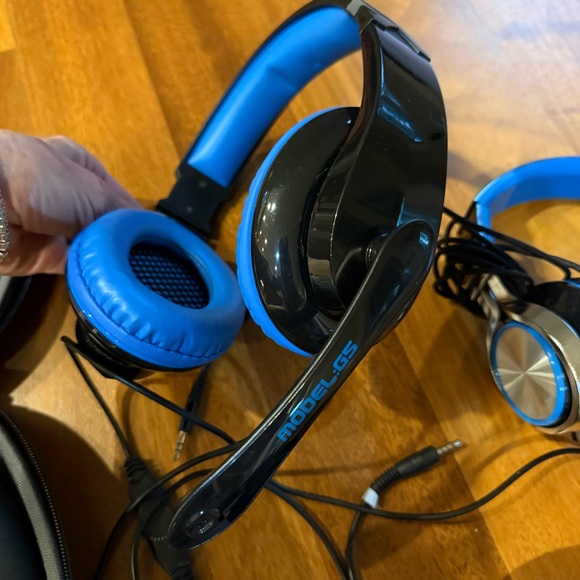 SOLD Xbox Controller Razer Headset Gaming Stickers Accessories Bundle Untested - Picture 4 of 16